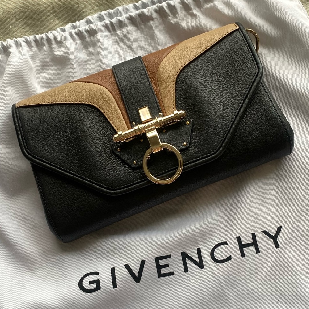 Givenchy - Picture 8 of 9